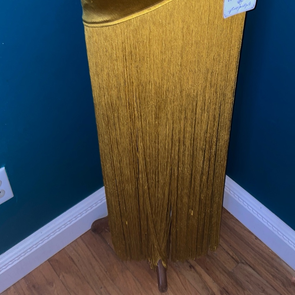 Bronx & Banco Bali Gold Gown - Picture 7 of 10